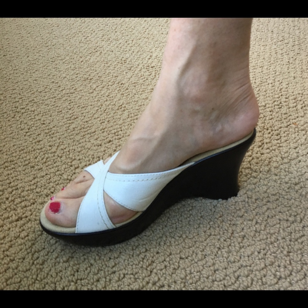 Tommy Hilfiger Ladies White Heels